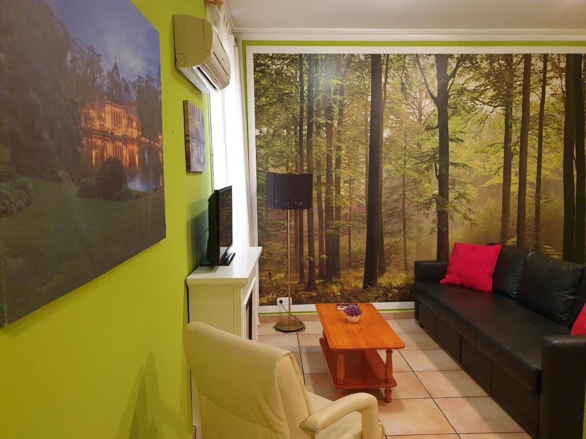 Apartamentos Dana Мадрид Екстериор снимка