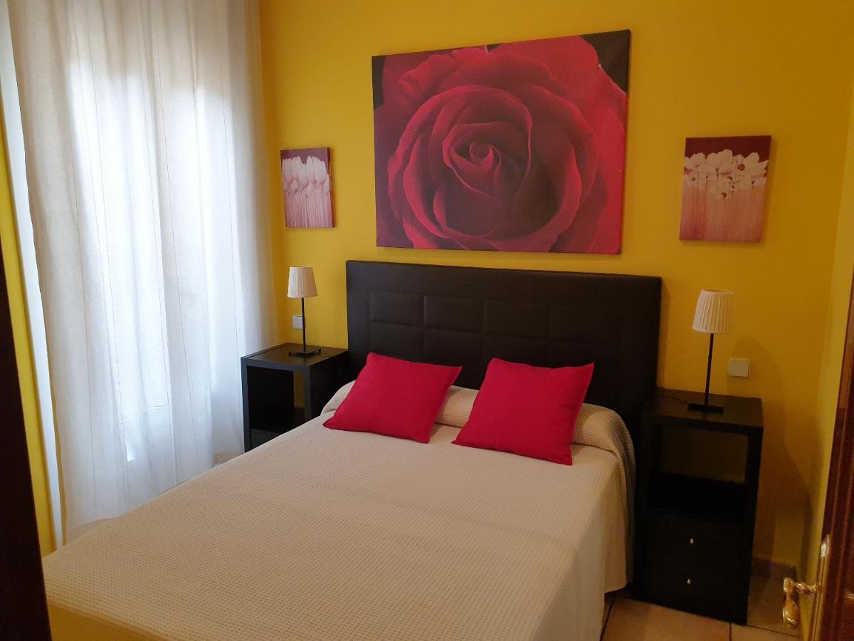 Apartamentos Dana Мадрид Екстериор снимка